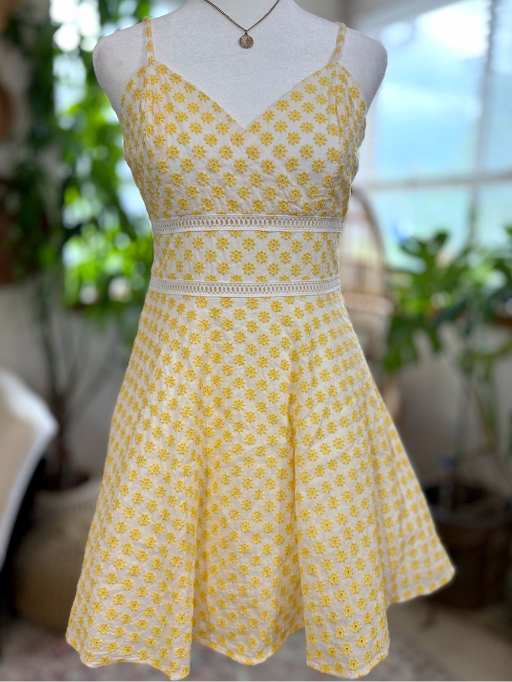 White Yellow Floral Eyelet Sundress 100%Cotton Flare Sorority Rush Cottagecore 5 - Picture 2 of 10